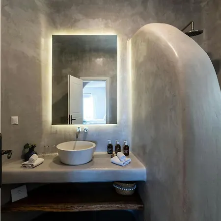 Impressive With Views * Psarrou